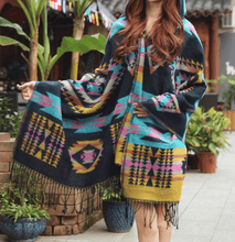 Load image into Gallery viewer, Wolvestuff Hooded Poncho